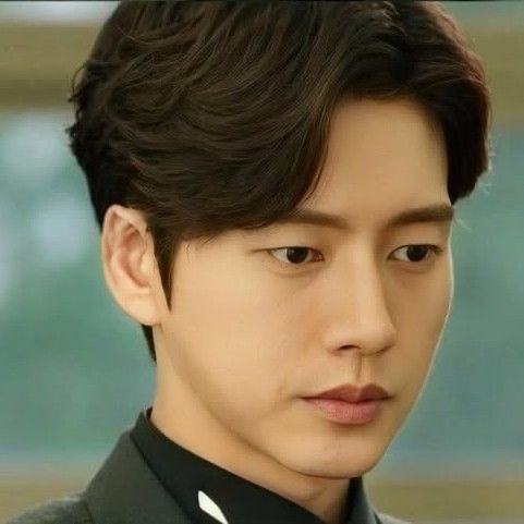 Behind-the-scenes cut of Park Haejin