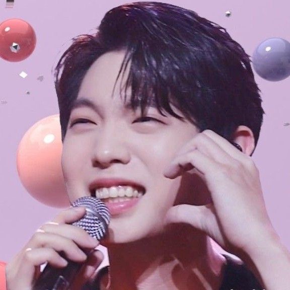 Recent activity shot of Son Taejin