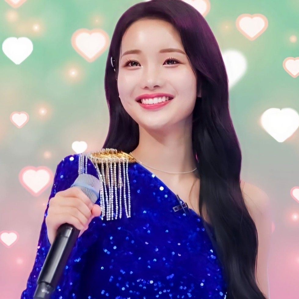 Recent activity shot of Kim Soyeon (2004)