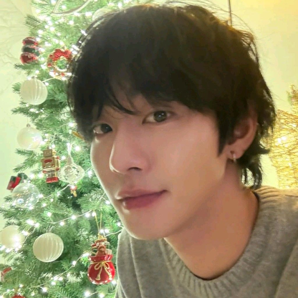 Latest photo of Ahn Hyoseop