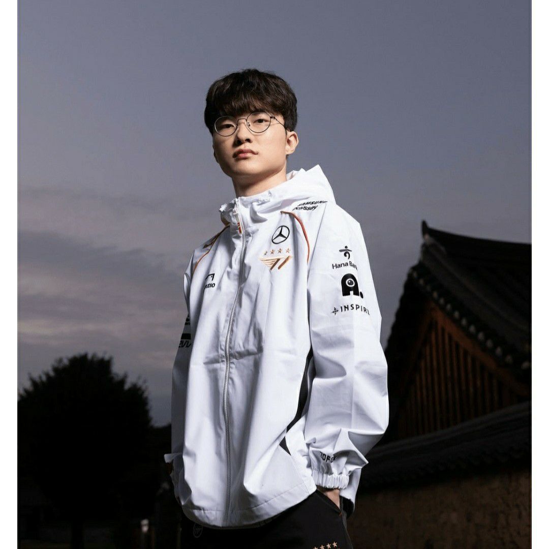 A moment captured by a fan of Faker