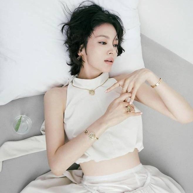 Recent activity shot of Song Hyekyo