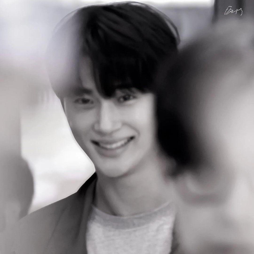 Behind-the-scenes cut of Byeon Wooseok