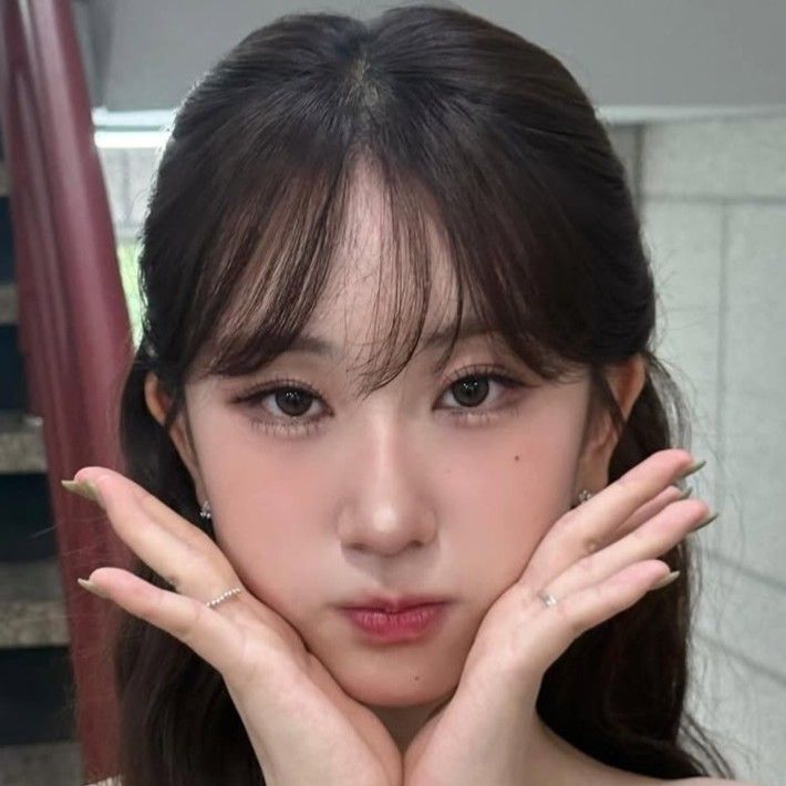 Cuplikan di balik layar dari Jeon Yujin