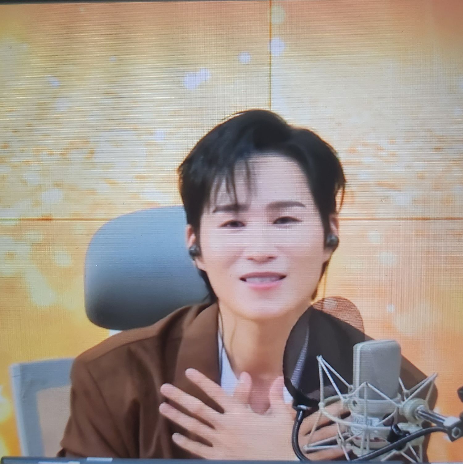 Momen yang diabadikan oleh penggemar Kim Heejae