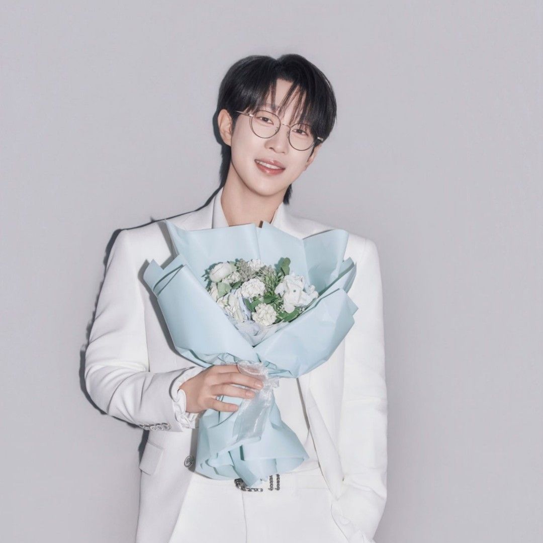 Recent activity shot of An Sunghoon