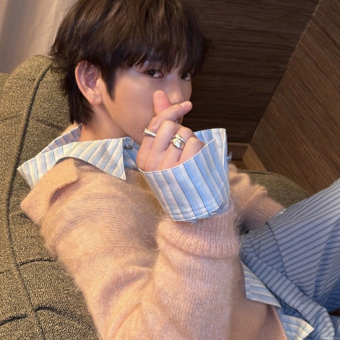 Cuplikan di balik layar dari Park Jinyoung