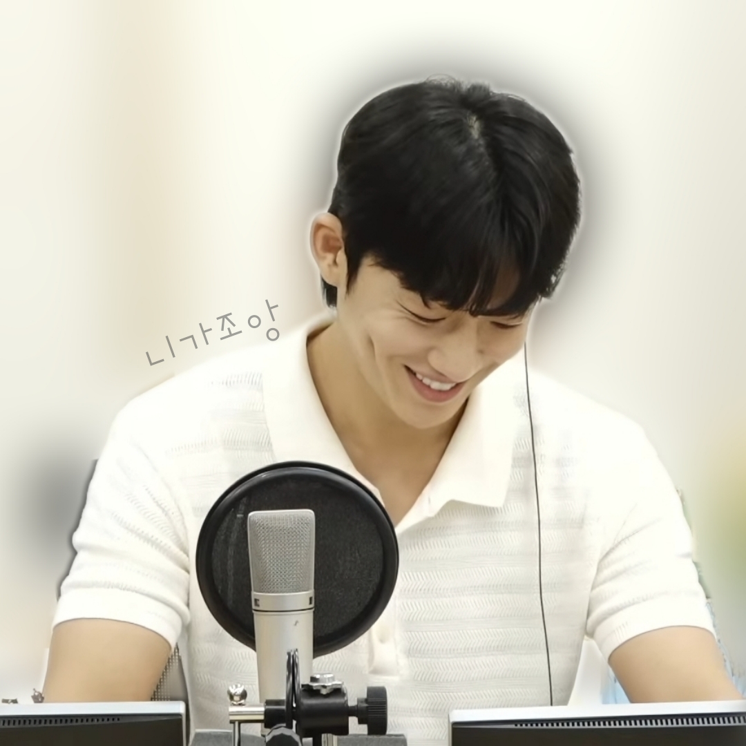 Behind-the-scenes cut of Shin Seungtae