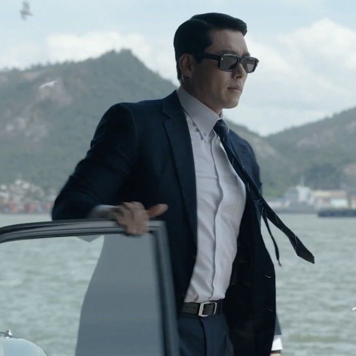 Behind-the-scenes cut of Hyun Bin