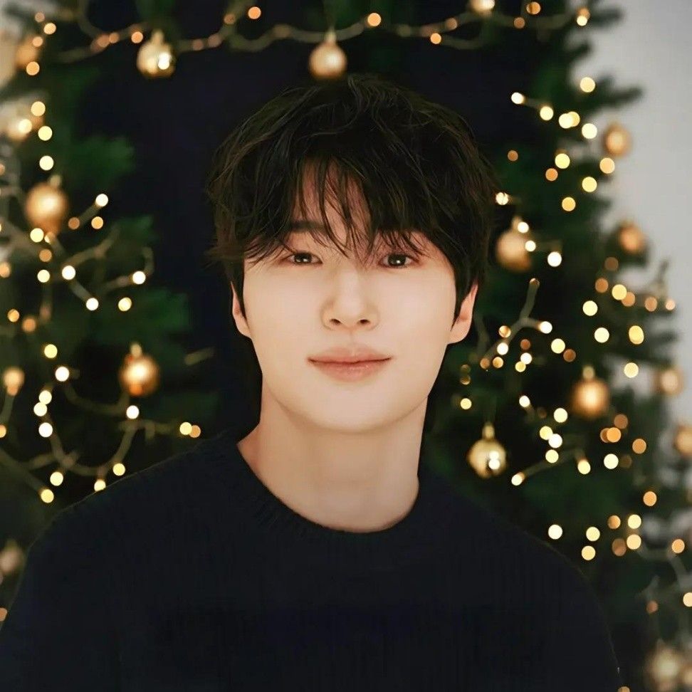 粉丝拍下的边佑锡瞬间