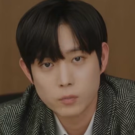 Behind-the-scenes cut of Kim Youngdae