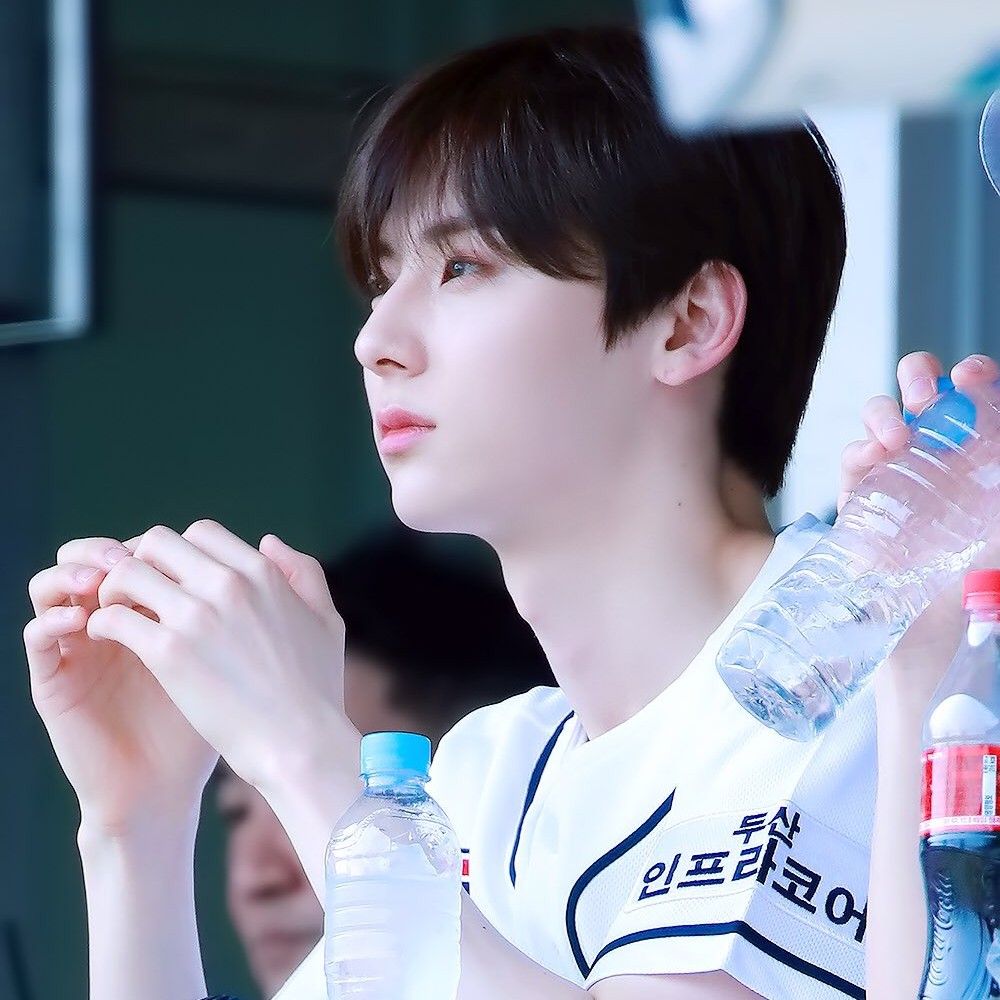 Recent activity shot of Hwang Minhyun