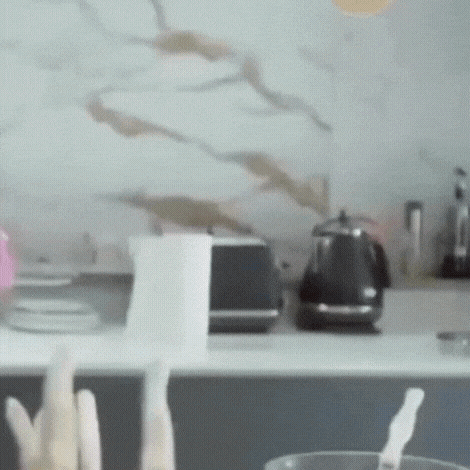 A moment captured by a fan of Park Minyoung