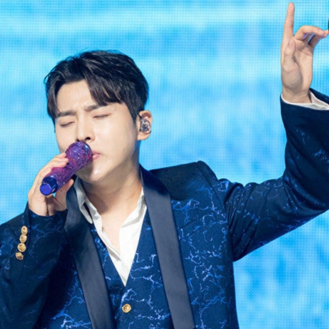 A moment captured by a fan of Seong Ri