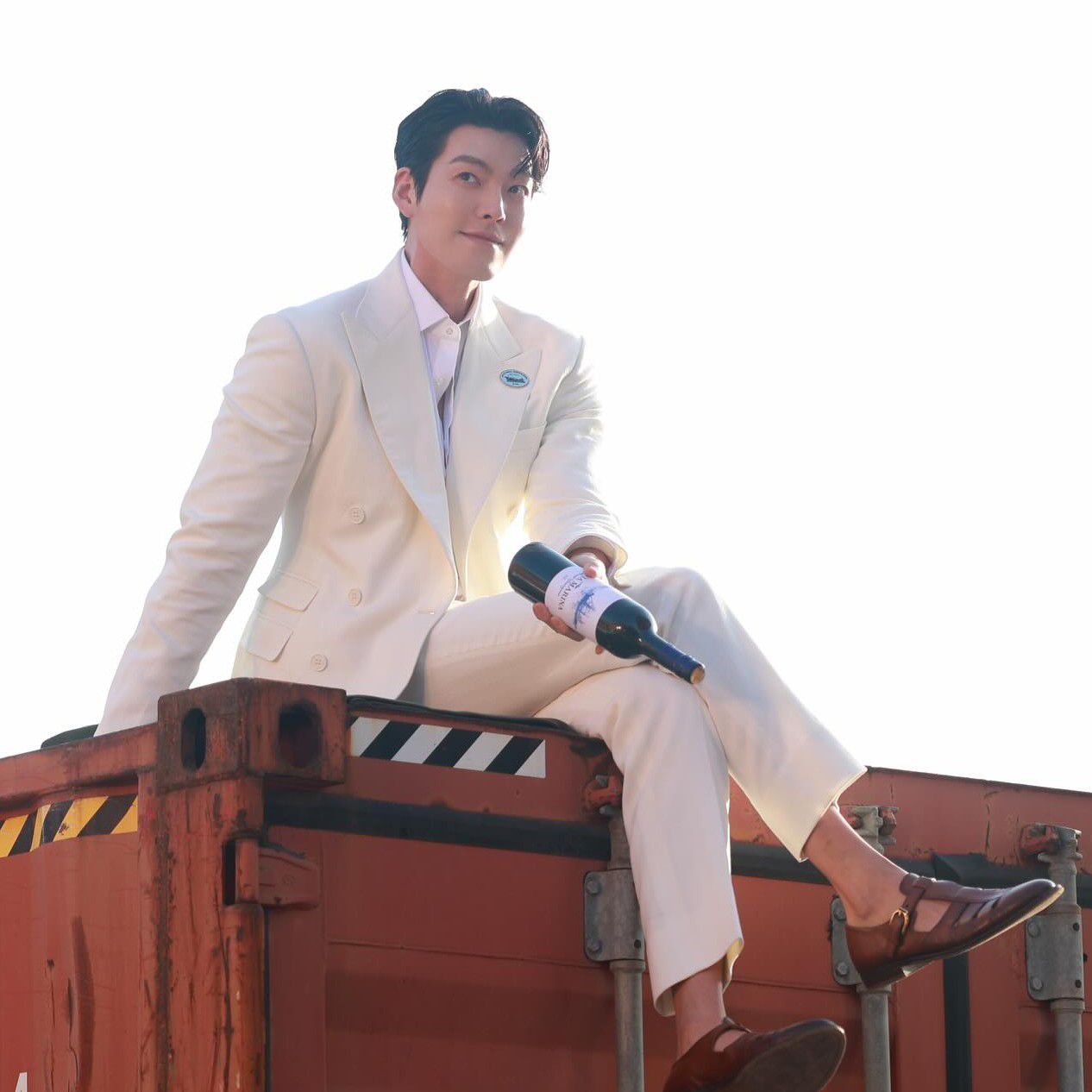 A moment captured by a fan of Kim Woobin