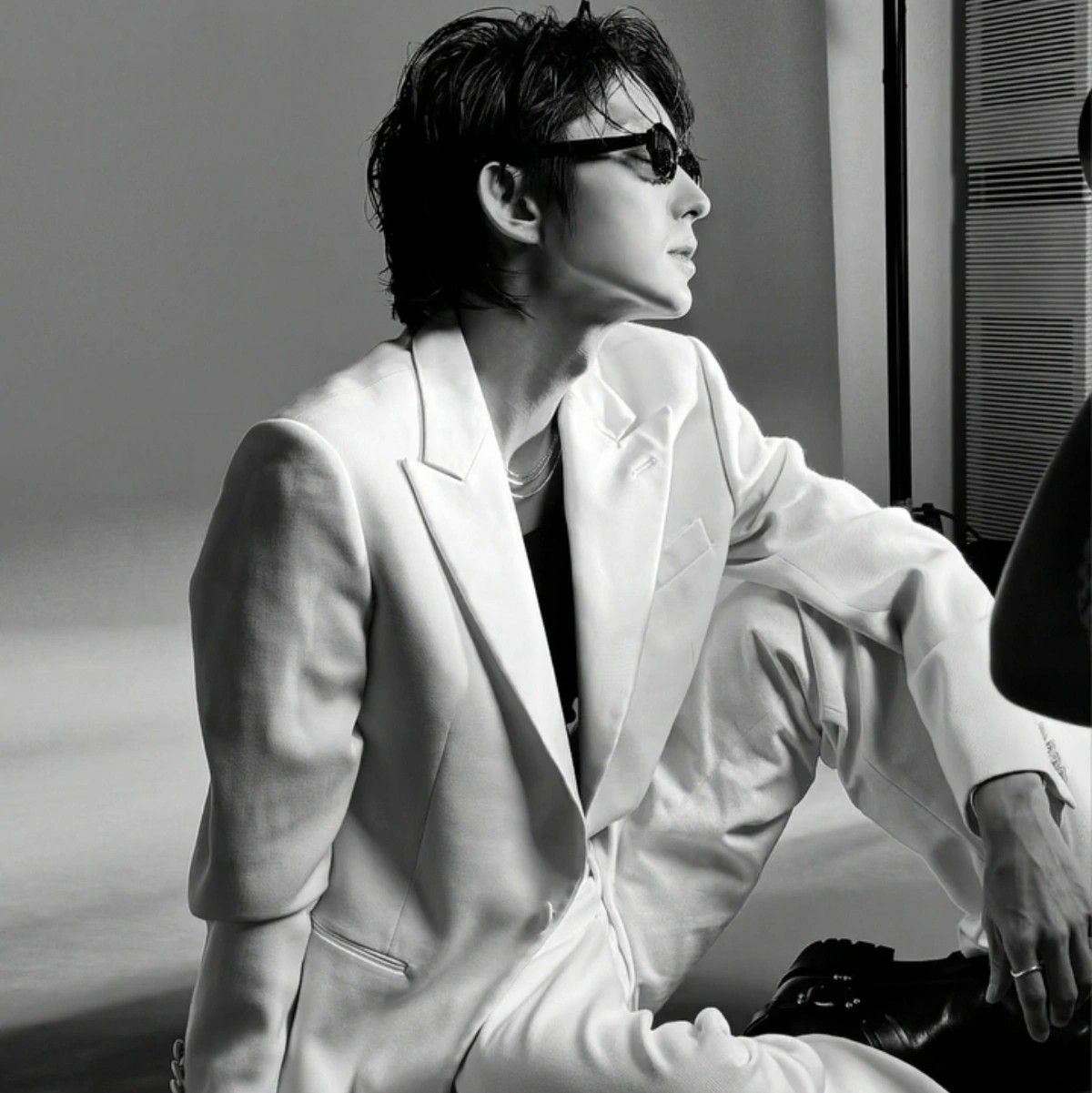 Behind-the-scenes cut of Lee Joongi