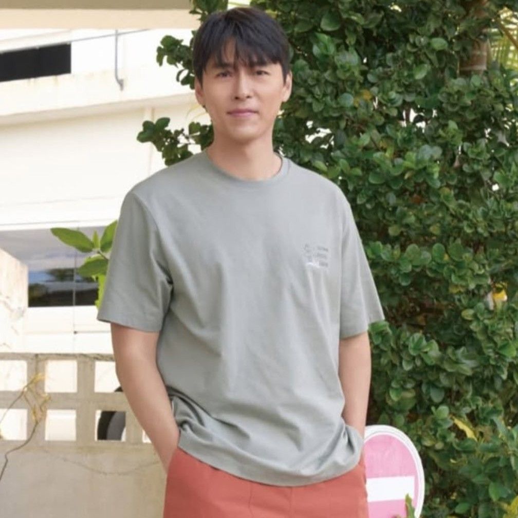 Latest photo of Hyun Bin
