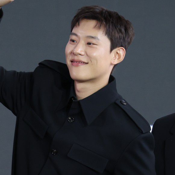 Recent activity shot of Kim Sungcheol