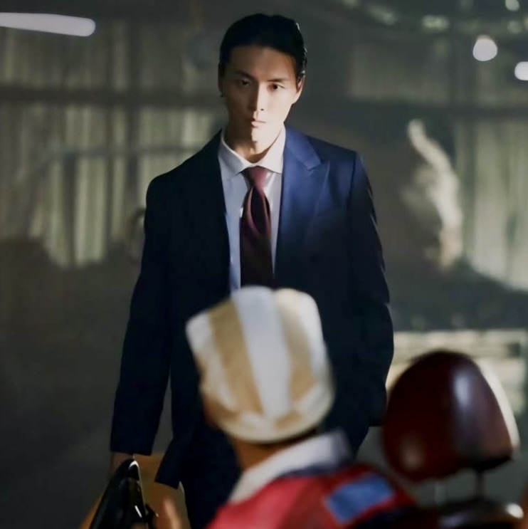 Foto terbaru dari Yoon Shiyoon