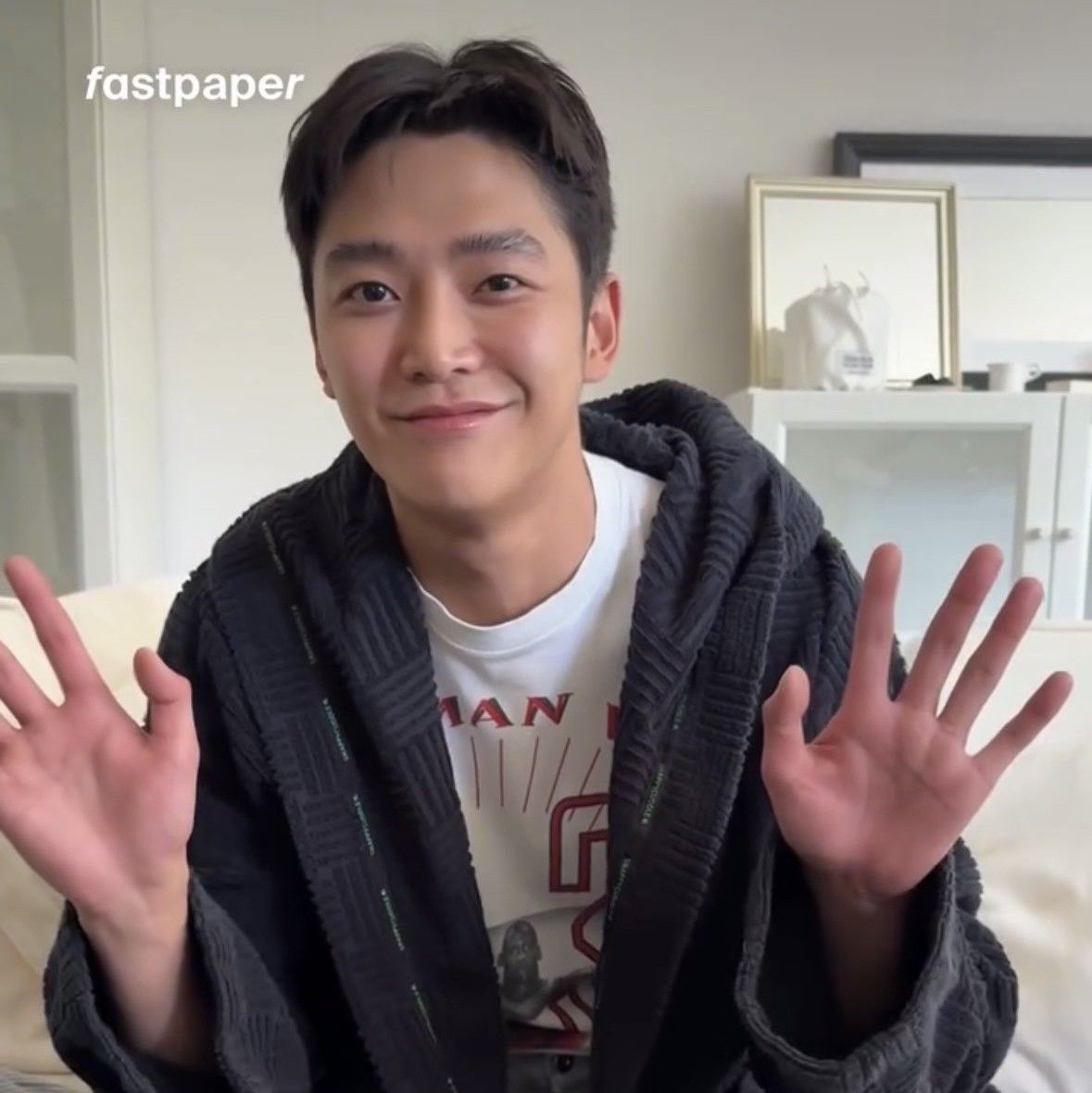 로운의 비하인드 컷