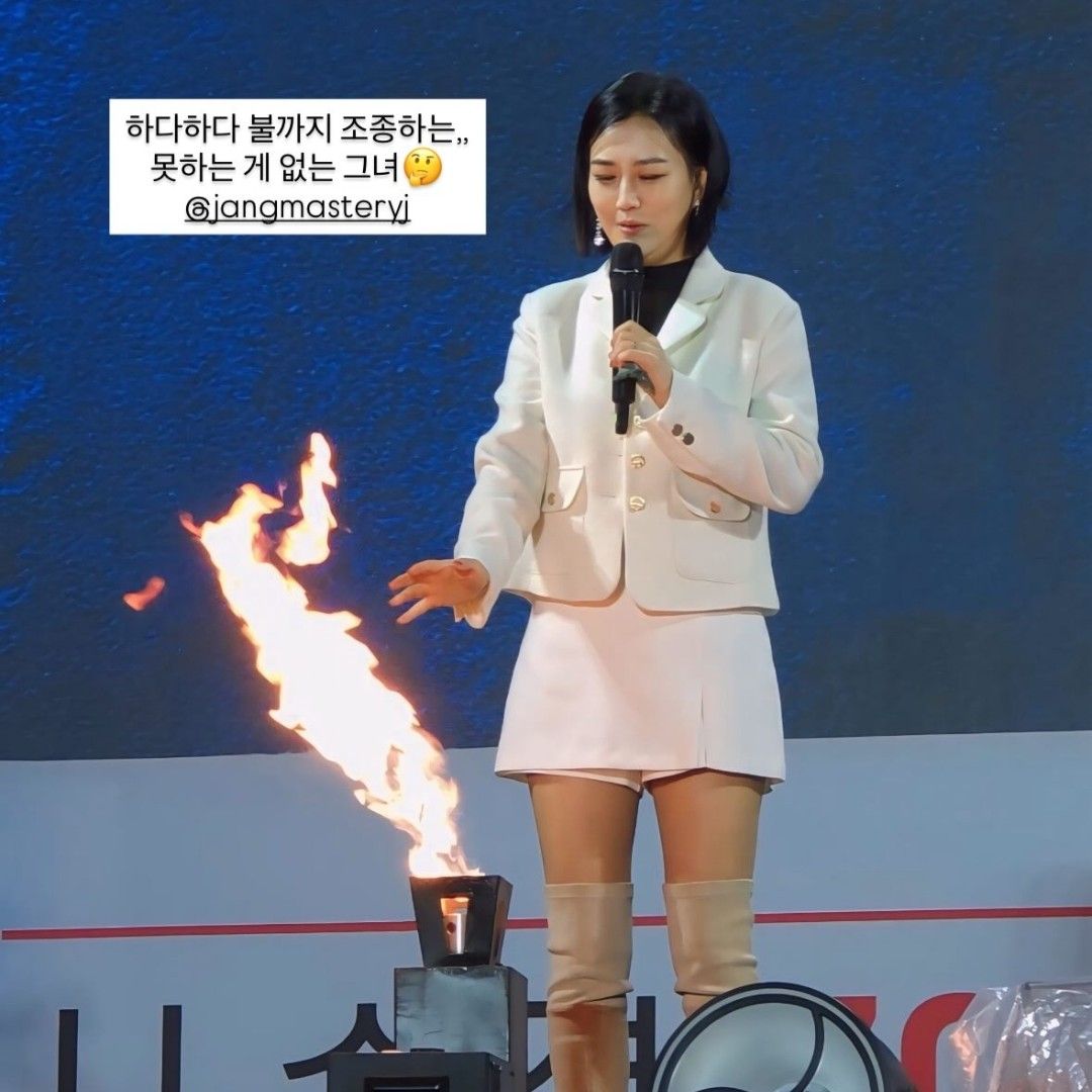 Behind-the-scenes cut of Jang Yoonjeong