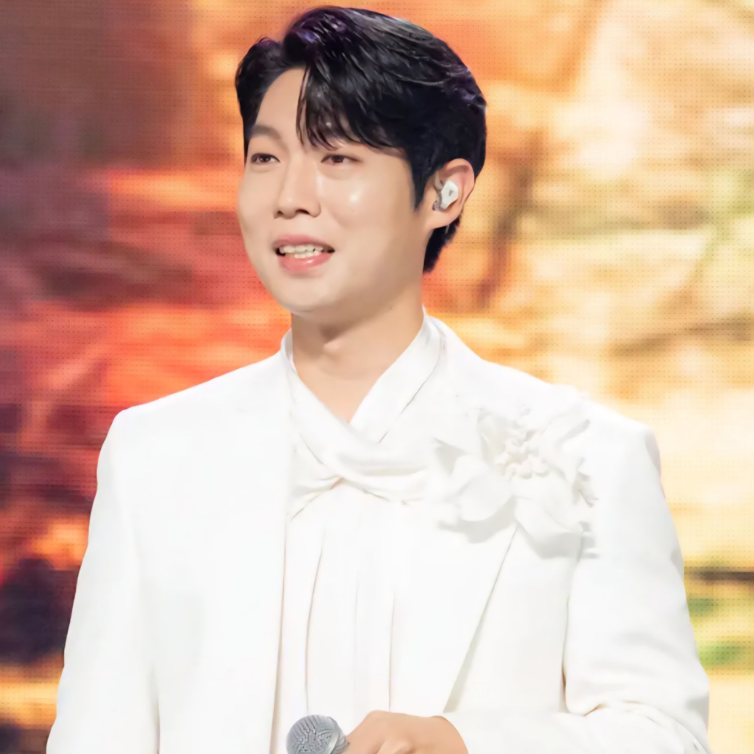 Recent activity shot of Son Taejin