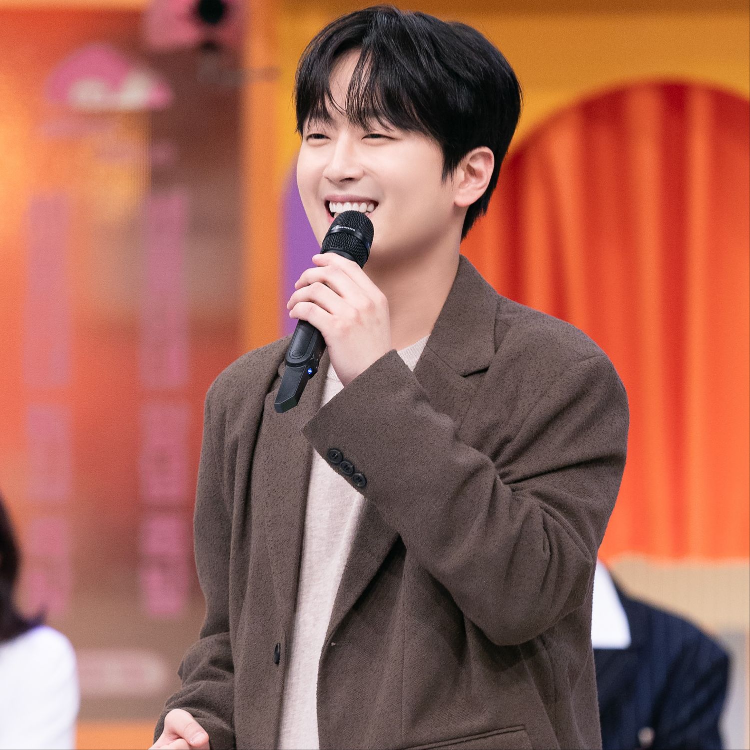 Cuplikan di balik layar dari Lee Chanwon