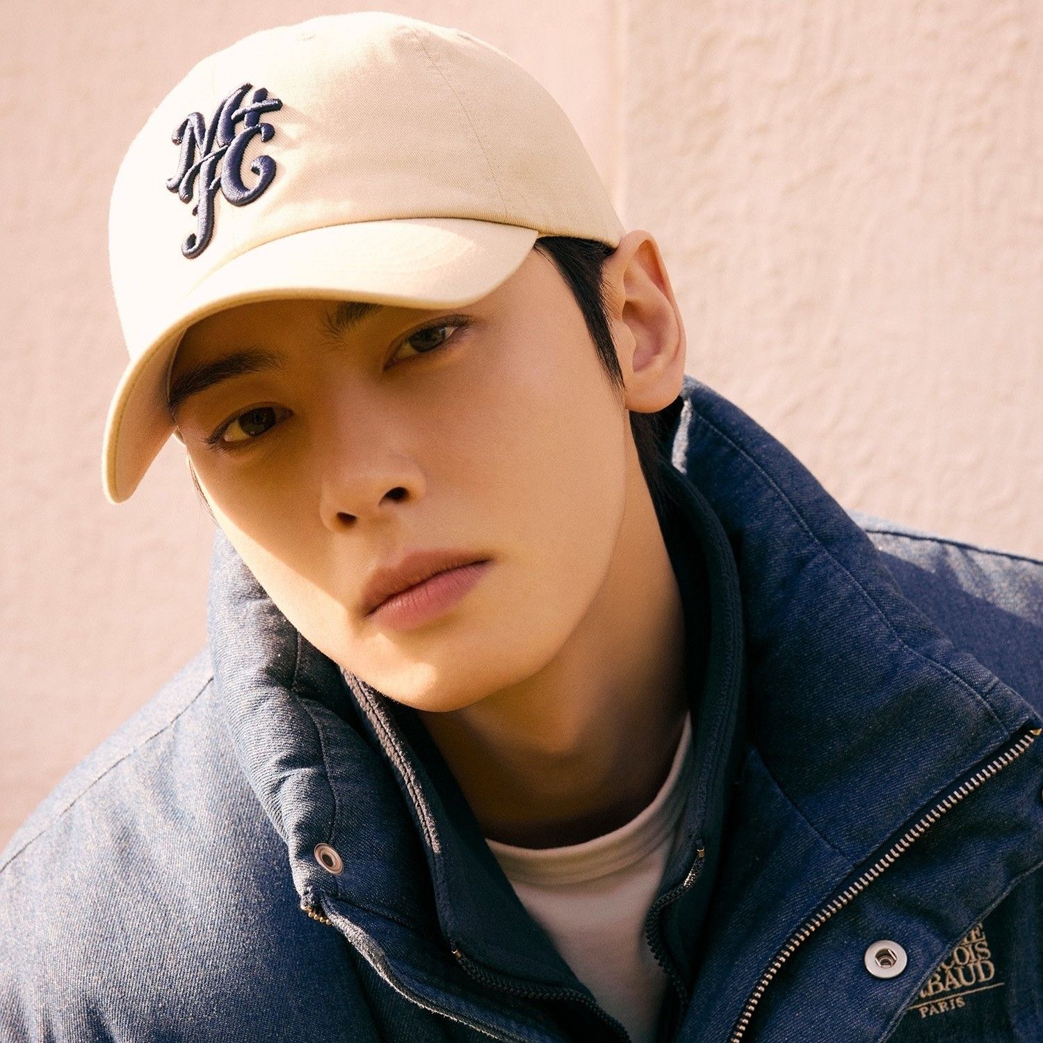 Foto terbaru dari Cha Eunwoo