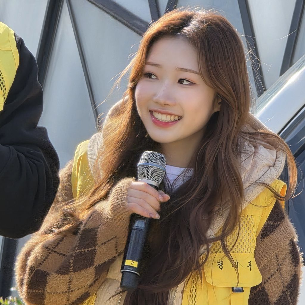 A moment captured by a fan of Jung Seojoo