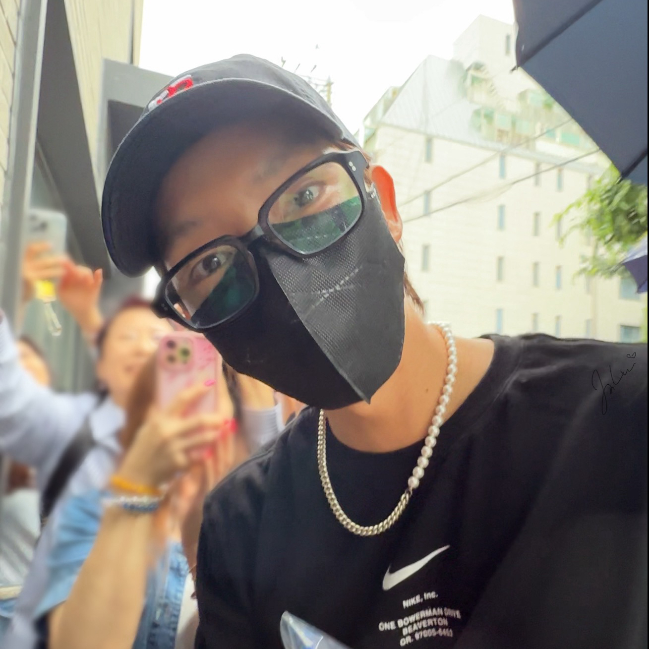 Momen yang diabadikan oleh penggemar Lee Joongi