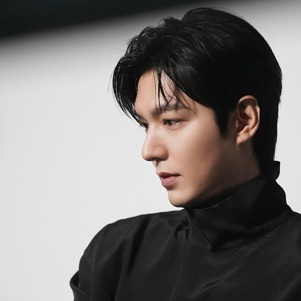 粉絲拍下的李敏鎬瞬間