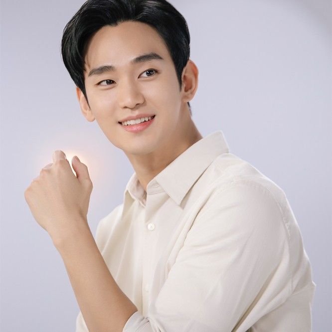 A moment captured by a fan of Kim Soohyun