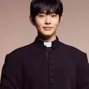 Behind-the-scenes cut of Lee Byeongchan