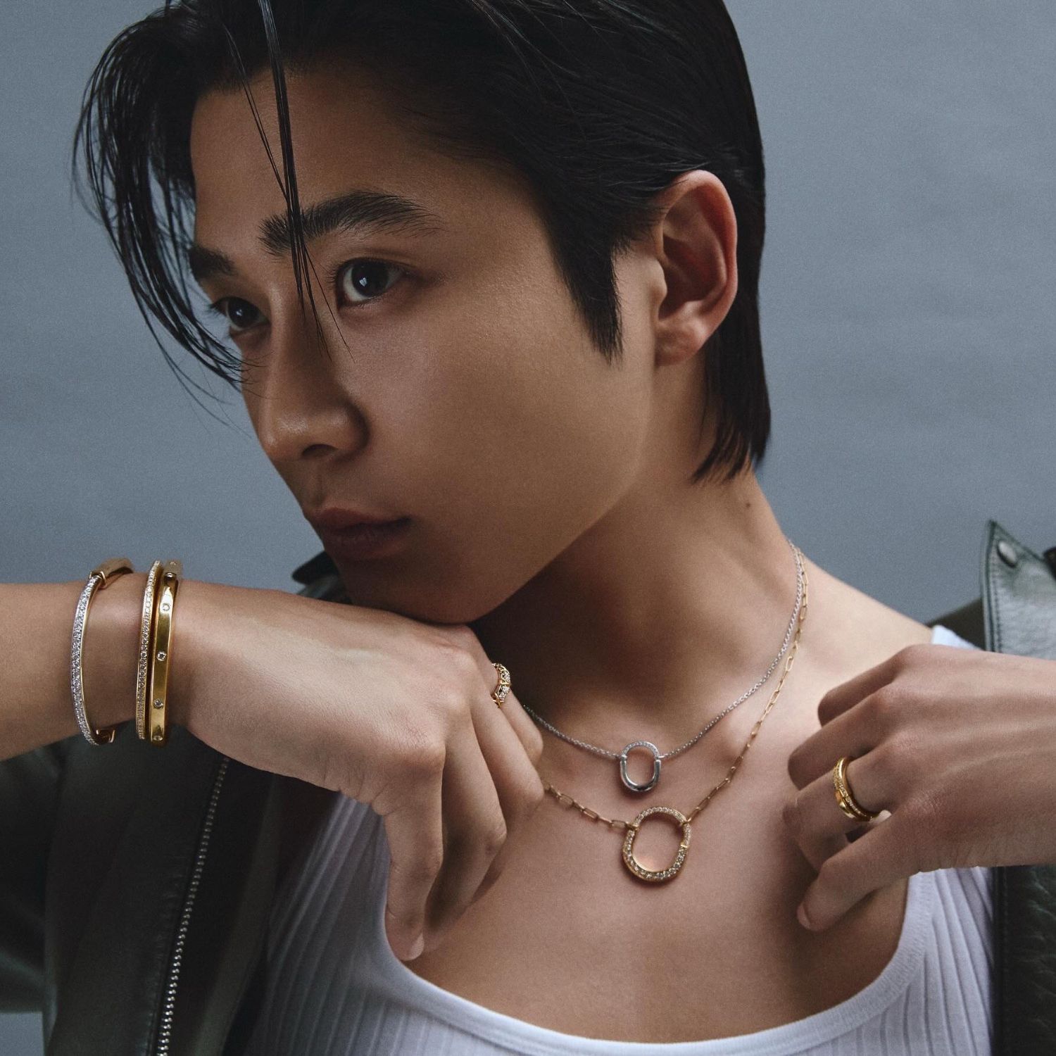 Behind-the-scenes cut of Rowoon