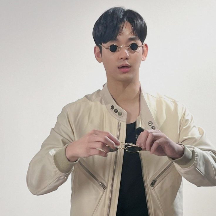 金秀贤的幕后花絮