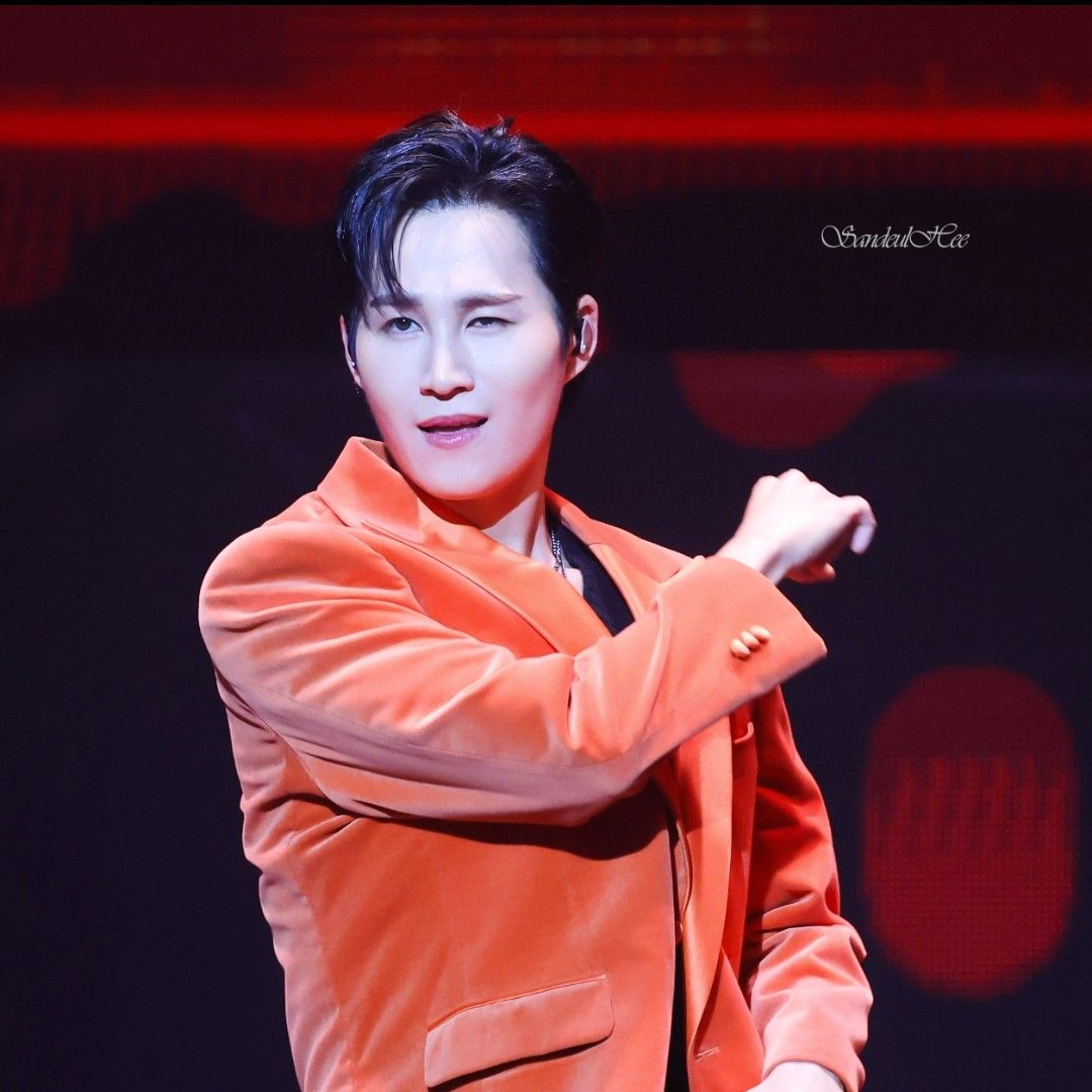 A moment captured by a fan of Kim Heejae