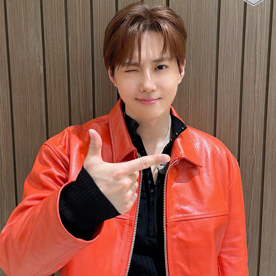 Recent activity shot of Suho
