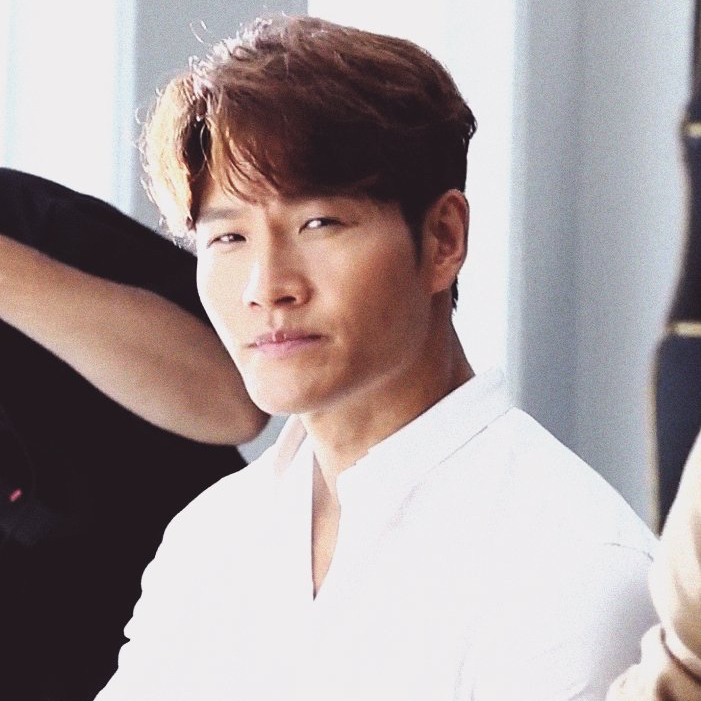 A moment captured by a fan of Kim Jongkook
