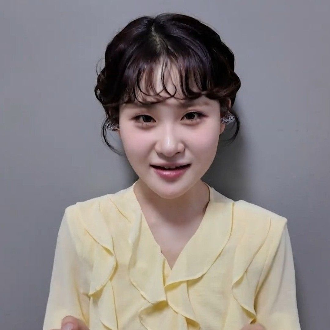김다현의 비하인드 컷