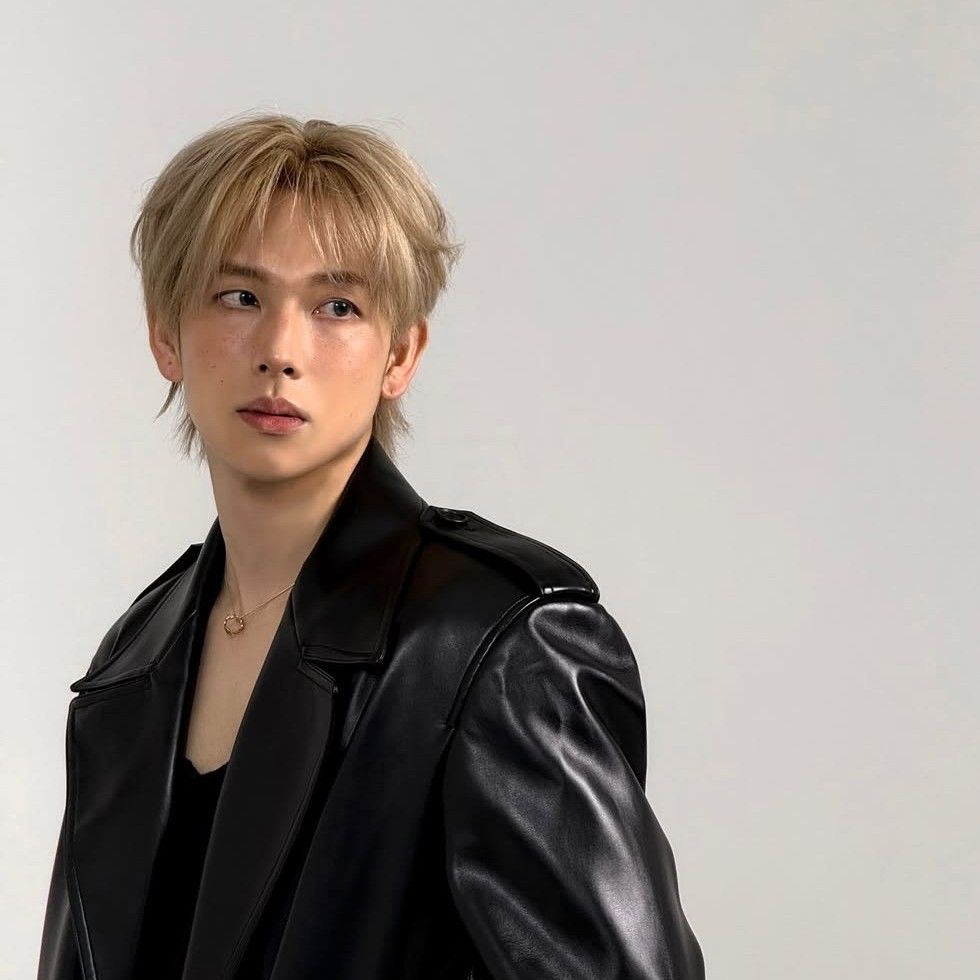 Latest photo of Yim Siwan