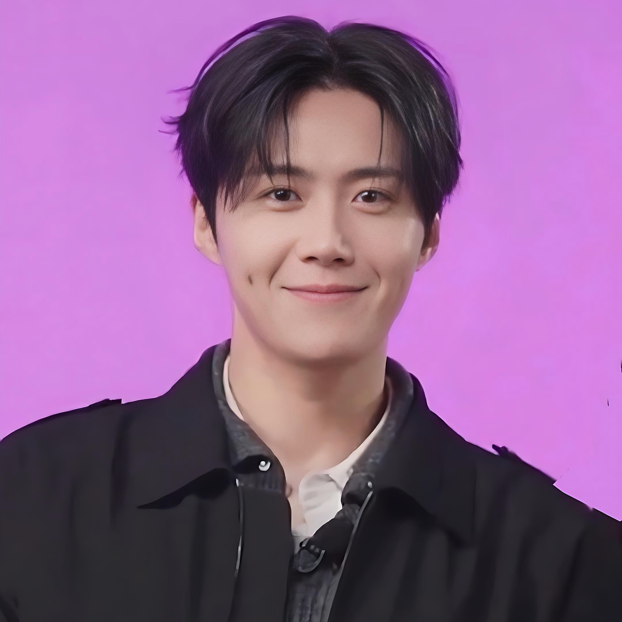 金宣虎的最新照片