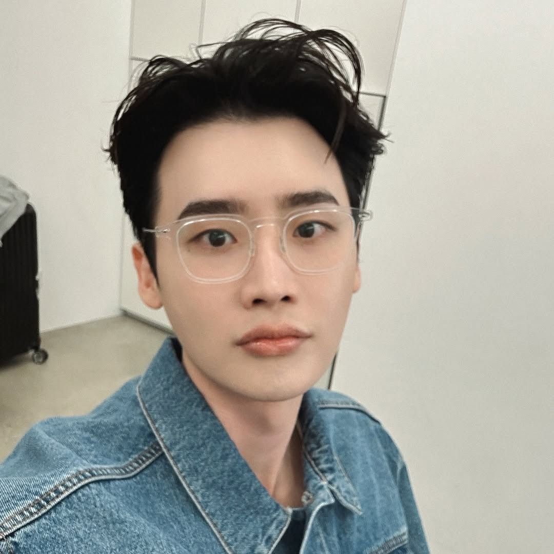 李钟硕的最新照片
