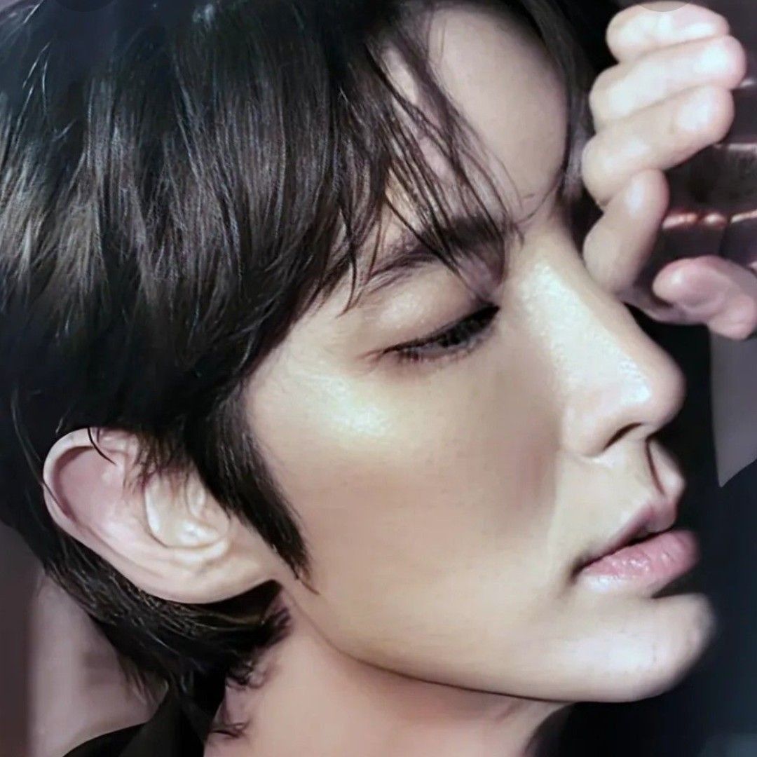 Recent activity shot of Lee Joongi