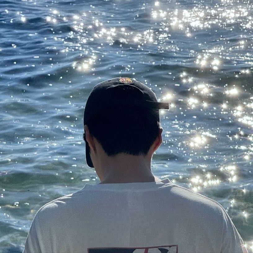 A moment captured by a fan of Kim Seonho