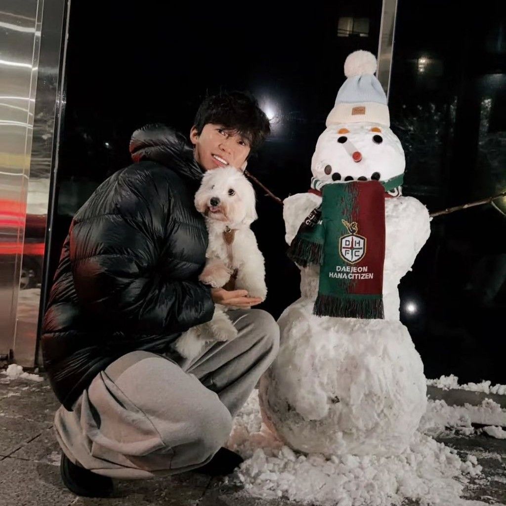 Cuplikan di balik layar dari Lim Youngwoong