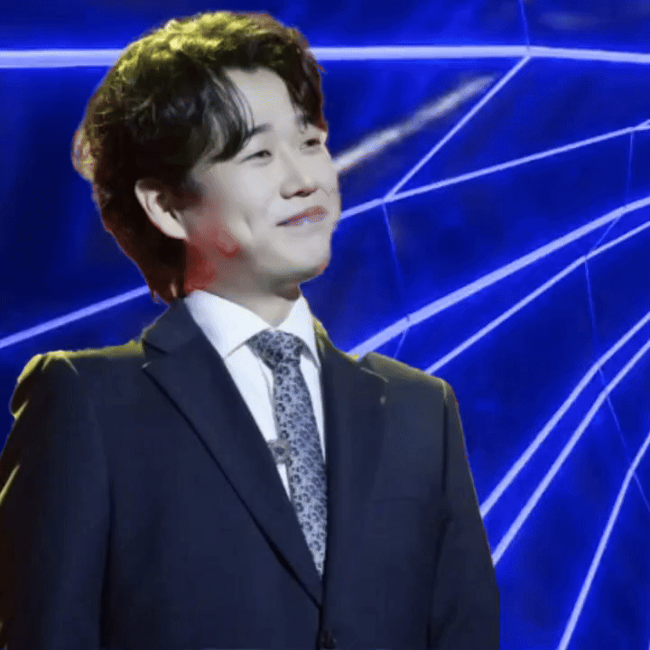 Recent activity shot of Hwang Youngwoong