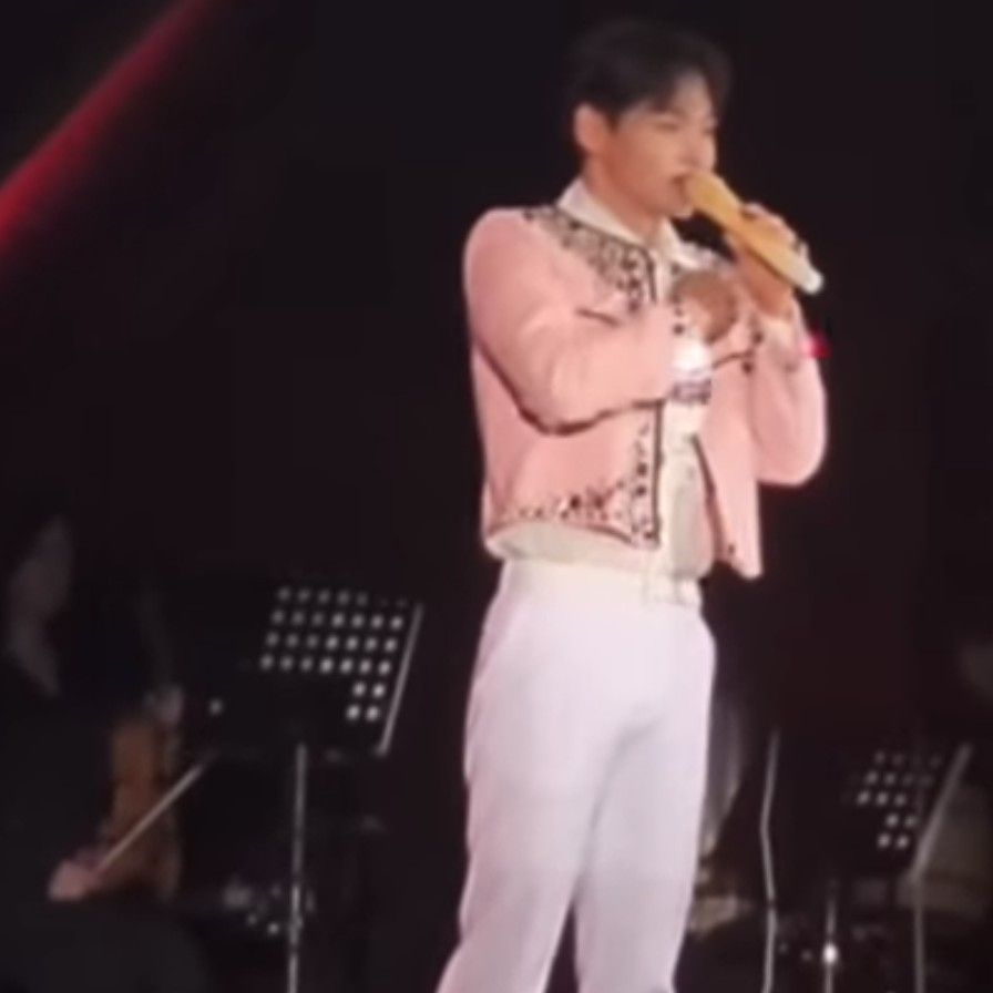 Cuplikan di balik layar dari Park Seojin
