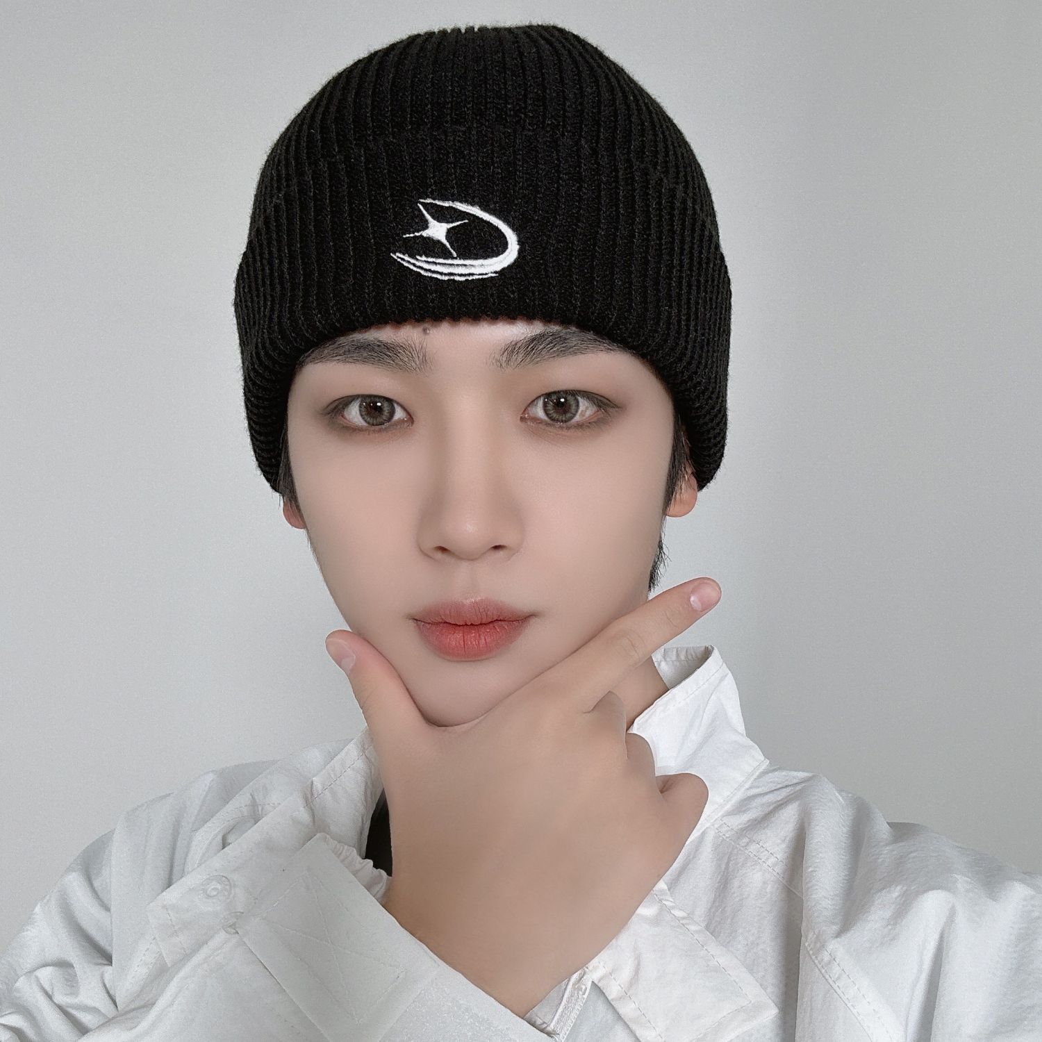 Behind-the-scenes cut of Kim Yohan