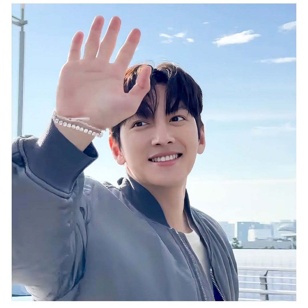 A moment captured by a fan of Ji Changwook