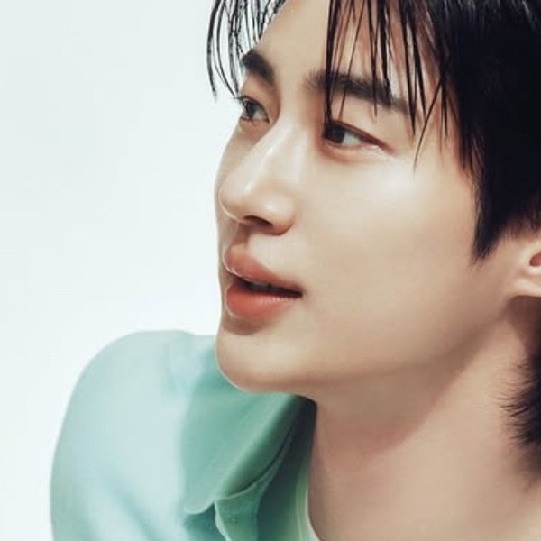 Popular profile photo of Byeon Wooseok loved by fans